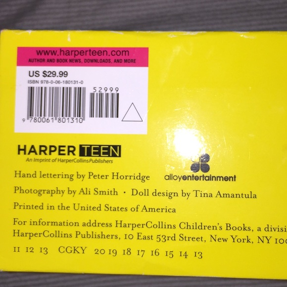 Pretty Little Liars Boxed Book Set - Picture 3 of 3